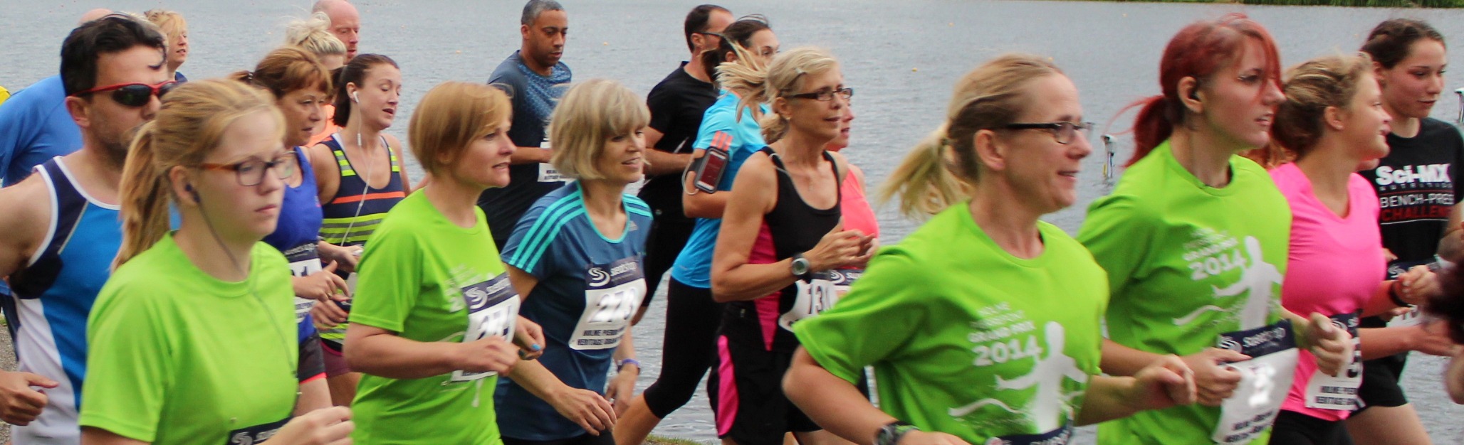Women running a race