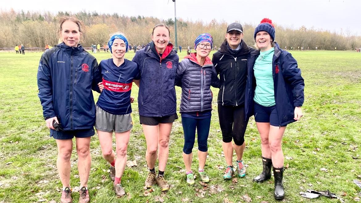 Holme Pierrepont Running Club women at cross country race